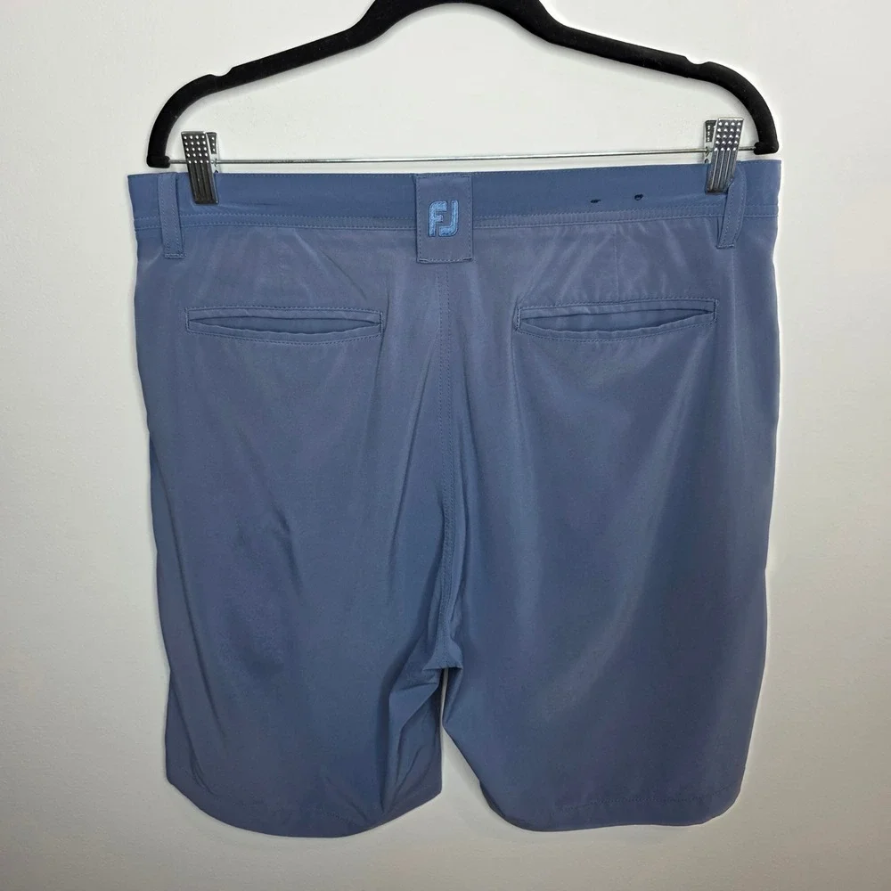FootJoy features golf